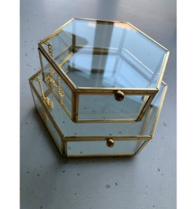 Boîte à bijoux en laiton et en verre conception personnalisée meilleure forme boîte à bijoux en verre et en laiton exportateur en gros - Product Image 1