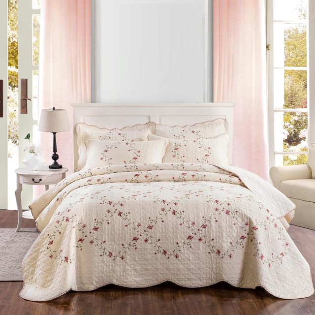 Quilt Sets 3 Pcs Classical 3D Floral Embroidery Pattern Queen Size Cotton Reversible Quilted Bedspreads Coverlet Bedding Set