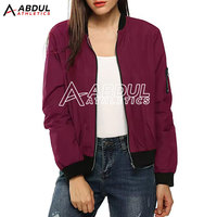 Blouson bomber tendance pour femme, respirant et léger, conçu pour un usage décontracté, des activités de plein air et un look moderne.