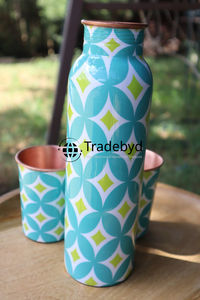 Botella de cobre hecha a mano de uso diario de Tradebyd Ayurvedic Wellness Botella de agua con estilo duradero y durabilidad - Product Image 4