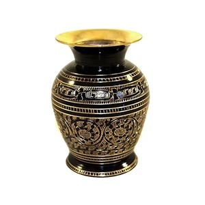 Vase à fleurs rond rustique en métal avec texture martelée et finition en laiton antique parfait pour le style de maison vintage - Product Image 6