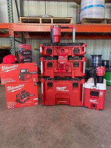 Venta al por Mayor de Kit Combinado de 15 Herramientas Milwaukee XT1501 M18 FUEL 18V LXT, Taladro Percutor y Atornillador de Impacto, Nuevo - Product Image 2