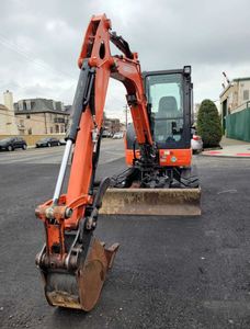 Reliable Kubota KX033-4 Mini excavator with 7420 Pound Operating Weight and Hydraulic <b>Diverter</b> Valve for Attachments - Product Image 3