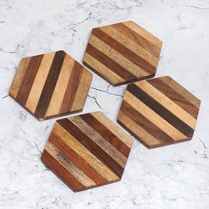 Ensemble de sous-verres en bambou de qualité supérieure de 4 pièces Design classique en pierre de noyer avec support pour la décoration de la maison et les boissons - Product Image 3