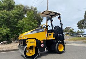 Rodillo Compactador Usado de 4 Toneladas, Rodillo Compactador de 4 Neumáticos, Marca Original, Maquinaria Mini en Venta - Product Image 3