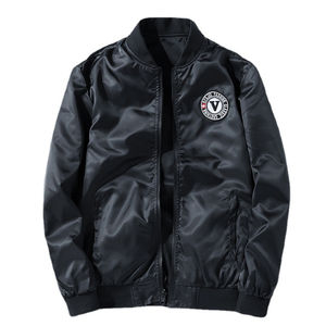 แจ็คเก็ตบอมเบอร์ผู้ชายไซส์ใหญ่ ผลิตตามสั่ง ขายส่ง OEM ผ้าโพลีเอสเตอร์  พร้อมโลโก้ที่แขนเสื้อ  แบบซิป  สำหรับกิจกรรมกลางแจ้ง  ผ้าซาติน  แบบนักบิน - Product Image 5