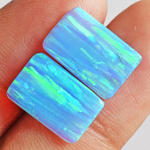 Paire d'opale de feu synthétique scintillante bleue verte 4 CTW forme Rectangle Cabochon taille 14x9x2 MM paire de boucles d'oreilles fabrication de bijoux - Product Image 2