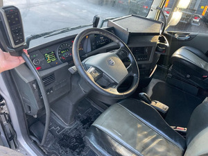 เกียร์มือซ้าย XL สำหรับรถบรรทุก FH 460 6x4 ดีเซล ปี 2014 - Product Image 5