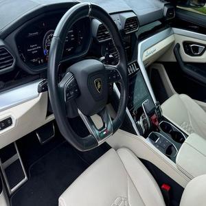 EXTREMELY CLEAN 2025 para URUS, Volante a la Izquierda, Asientos de Cuero, Emisiones EURO IV, Listo para Enviar - Product Image 3