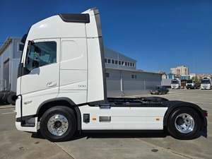 Nouveaux véhicules diesel FH 500 long-courrier avec moteur D13TC avancé à 12 vitesses, moniteur caméra et faible consommation de carburant - Product Image 4