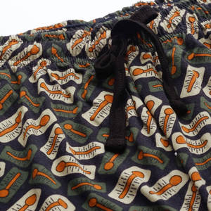 Grand short de sport de luxe pour hommes, motif solide, anti-rides, vêtements de rue, basket-ball, sublimation professionnelle, tissu en toile de style décontracté - Product Image 4