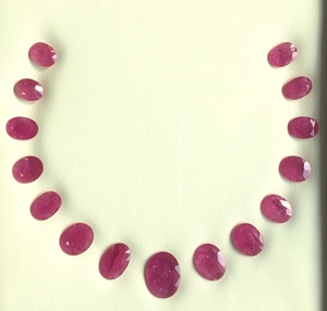 Diseño de piedra de corte facetado ovalado de rubí Mozambique de 90,05 quilates calentado para fabricación de joyas finas piedras preciosas naturales - Product Image 1