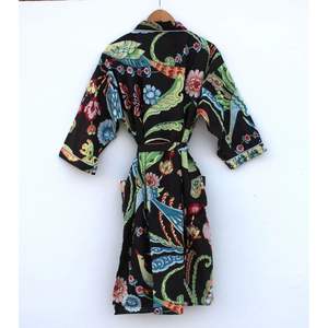 Robe kimono imprimée florale Taille libre - Product Image 4
