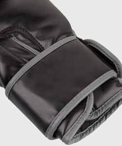 Último diseño Venta caliente Exportación Tamaño personalizado Logotipo de color Nivel de competencia profesional Guantes de boxeo Material de PU Guantes DE BOXEO - Product Image 4