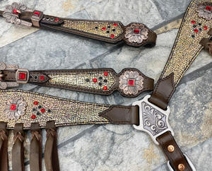 บังเหียนม้าหนังวัวอาร์เจนตินา พร้อมสายบังเหียน สายรัดอก และอุปกรณ์เสริมสำหรับม้าที่จำเป็น - Product Image 2