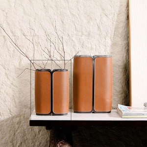 Jarrón blanco redondo con asa de doble cara para una decoración elegante con exhibición de eventos largos, perfecto para bodas, fiestas y estilo del hogar - Product Image 3