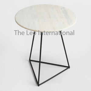 Table d'appoint de qualité supérieure avec cadre en métal de luxe, plateau noir pour les intérieurs contemporains, disponible au meilleur prix - Product Image 5