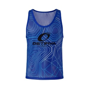 Chalecos de Entrenamiento de Fútbol Transpirables de Último Diseño y Alta Calidad en Color Sólido, Petos de Fútbol Ligeros con Logotipo Frontal y Nombre del Equipo Personalizado - Product Image 1