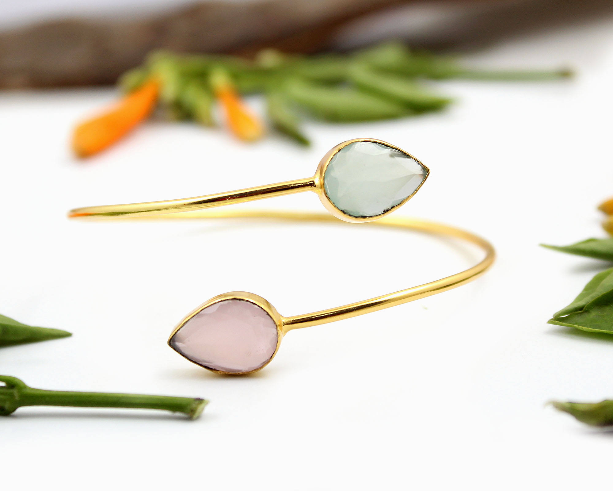 สีเขียวน้ำทะเล