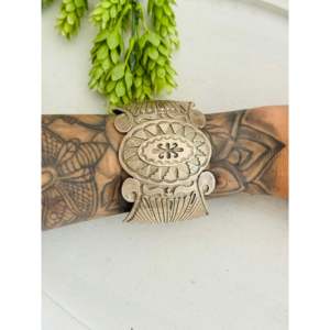 Vintage Navajo Handmade Sterling <b>Silver</b> <b>Cuff</b> <b>Bracelet</b> Elegant Fashion Accessory - Product Image 2