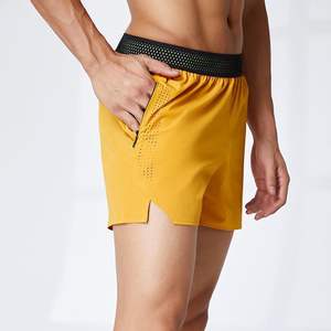 Short de sport de haute qualité pour hommes Short de yoga à séchage rapide respirant taille moyenne avec poche motif solide - Product Image 5