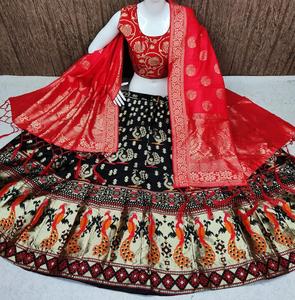 เทศกาลเสื้อผ้าชาติพันธุ์อินเดียสวมผ้าไหมบริสุทธิ์ Lehenga Choli กับการผลิต Dupatta อินเดียจากอินเดีย - Product Image 2