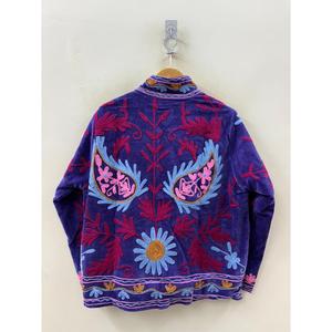 Chaqueta de Terciopelo Violeta Real The Violet Garden, Talla Grande, Bordada a Mano con Estilo Suzani, Estilo Universitario y Bohemio para Primavera y Otoño - Product Image 2