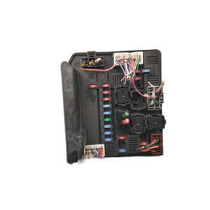 CENTRALINE DE PROTECTION DES FUSIBLES NISSAN Qashqai +2 (J10) 284B7BB00C R9M diesel 1598 (07>18) - Product Image 1