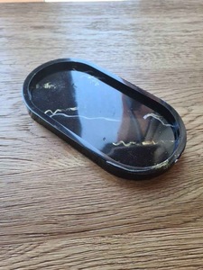 ถาดเรซิ่นตกแต่งหลากสี ถาดจัดระเบียบเครื่องสำอาง ของตกแต่งบ้าน ถาดเรซิ่นทรงรี ถาดวางของบนโต๊ะเครื่องแป้ง คุณภาพสูง - Product Image 6