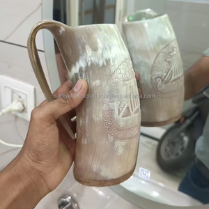 Meilleur fournisseur en Inde propose une tasse de corne à boire Viking polie à gravure animale personnalisée à des prix économiques pour l'artisanat naturel - Product Image 1