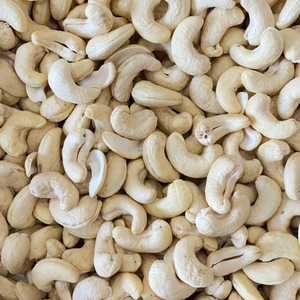 เม็ดมะม่วงหิมพานต์แบบเม็ดมะม่วงหิมพานต์ของเวียดนามถั่วเม็ดมะม่วงหิมพานต์ W320ราคาถูกจำนวนมากพร้อมส่ง - Product Image 1