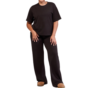Ensemble de yoga confortable pour femmes en grande taille avec tissu extensible doux, coupe décontractée, vêtements de sport confortables pour la maison - Product Image 1