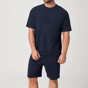 Conjuntos de 2 piezas de verano para hombre, camisetas y pantalones cortos de manga corta de color sólido, cuello redondo, trajes al por mayor en tallas grandes, logotipo personalizado - Product Image 1