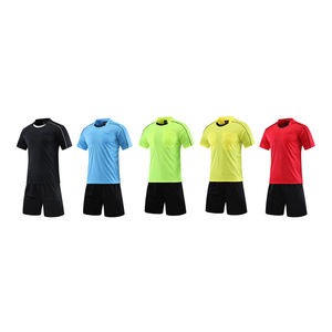 Conjunto de Uniforme de Árbitro de Fútbol Personalizado OEM, Camiseta de Manga Corta con Bolsillos y Pantalones Cortos Deportivos de Árbitro - Product Image 3