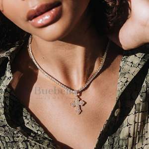 Collier pendentif micro-croix en argent 925 et plaqué or 18 carats pour femme Moissanite Diamond & Iced Out Cluster Hip Hop Charm - Product Image 3