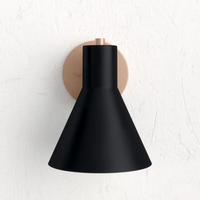 Applique murale en métal de haute qualité, moderne et écologique, éclairée par LED, couleur blanc cassé, pour la décoration de la maison, la chambre à coucher, l'hôtel, le restaurant