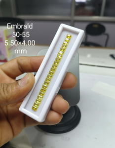 เพชรเหลืองทรงเหลี่ยมมรกตสังเคราะห์ คุณภาพ VVS-VS เหมาะสำหรับแหวนหมั้น - Product Image 3