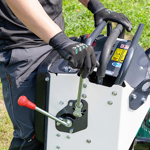เครื่องตัดหญ้าแบบเดินตาม Orec ZHR800 รุ่นดีเซล ขับเคลื่อนด้วยตัวเอง สำหรับงานอุตสาหกรรม พร้อมกล่องเก็บหญ้าและด้ามจับแบบยืดหดได้ - Product Image 3