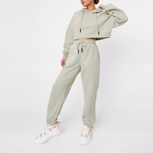 2024 bordado personalizado Logo impresión en blanco liso cremallera pantalones de chándal y chaqueta conjunto chándal dos conjuntos de 2 piezas chándal de mujer - Product Image 1