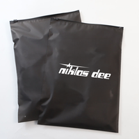 Umweltfreundliche CPE-Kleidungsverpackungsbeutel mit Eigenem Logo Wiederverwendbare Reißverschlusstasche für Luxus-Bekleidungsmarken Mode-Bekleidung Poly-Zip-Beutel