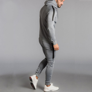 Venta al por mayor 00% algodón para hombre casual verde claro traje deportivo personalizado liso gimnasio chándal con rayas laterales OEM mantenido - Product Image 4