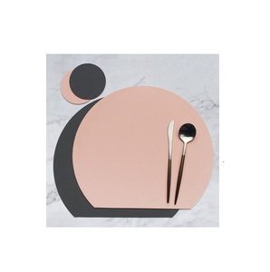 Tapis de table classiques en cuir pour cuisine et mariage pour un usage quotidien Napperon de décoration de table à manger élégant et tapis en vente - Product Image 1