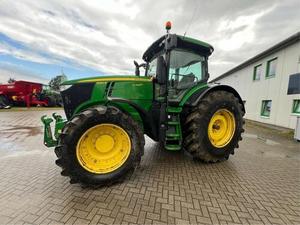 Tractores de Ruedas John Deere 7230R Usados, 70HP, Calidad Premium, Manejo Superior, Comodidad, Eficiencia de Combustible, Para Todo Tipo de Clima - Product Image 6