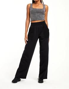 Jogging pour femmes avec poches pantalon évasé en coton avec logo personnalisé pantalon de survêtement épais en polaire coupe ample pantalon pour femmes - Product Image 5