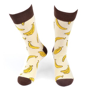 Calcetines con estampado de plátano Algodón Logotipo personalizado Diseño de fruta divertida Calcetines transpirables para hombres Mujeres Uso diario - Product Image 2