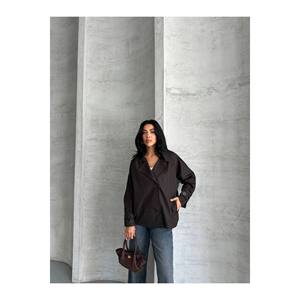 Trench Crop da donna con bracciale alla moda Crop Design e polsino per un Look elegante - Product Image 2