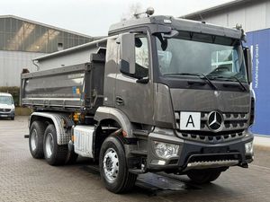 Mercedes-Benz Arocs 2646 6x4 Ribaltabile a Tre Lati con Motore a Combustione Interna Euro6c, Potenza 335 kW (455 CV) - Product Image 2