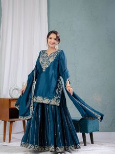 Elegante traje Sharara con bordado y secuencia de trabajo Ropa étnica perfecta para celebraciones festivas y funciones de boda - Product Image 4