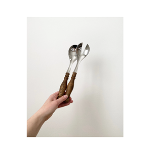 Cuchara y tenedor para servir ensalada de acero de diseñador con mango de madera Juego de servidor de ensalada de Estilo Vintage Herramientas de cocina más vendidas - Product Image 2