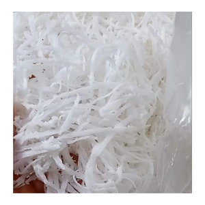 Venta al por mayor de carne de coco madura congelada IQF semidescascarillada con sabor dulce envasado a granel agua dulce conservada de coco - Product Image 5